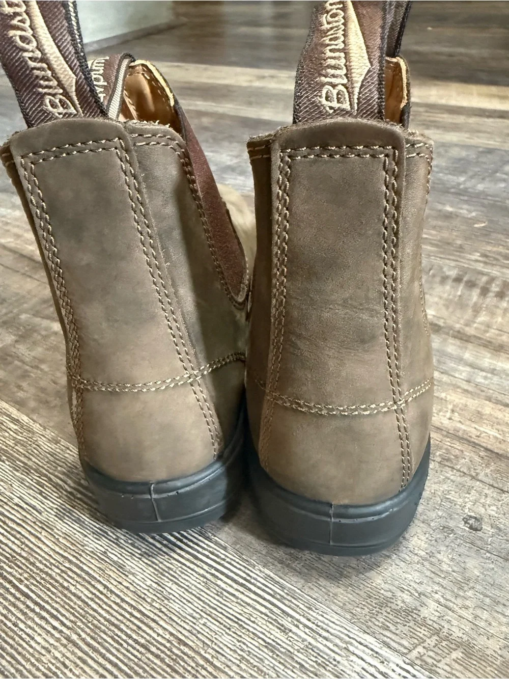 Blundstone Brown Chelsea Boots NWOB